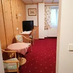 Berggasthof Hintergfoell Fogadó 3*