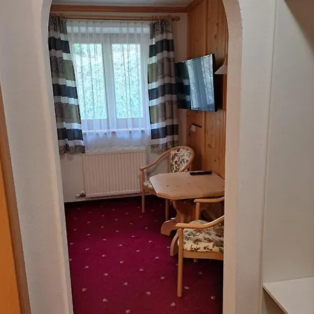 Berggasthof Hintergfoell 3* ウンケン