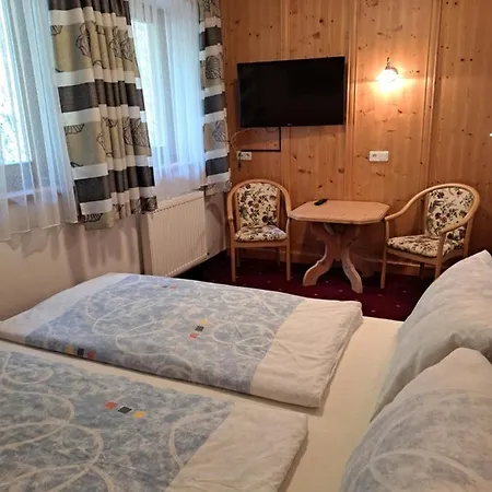 Berggasthof Hintergfoell Penzion