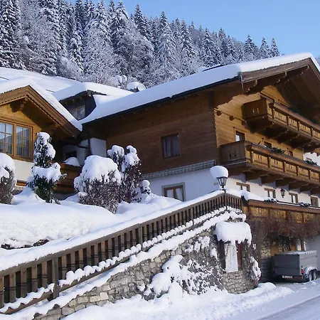 Berggasthof Hintergfoell Unken