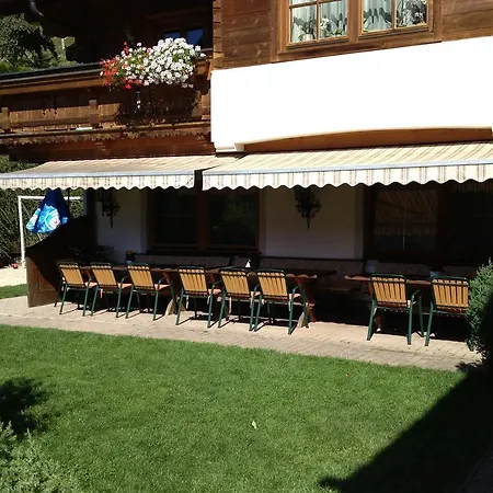 Berggasthof Hintergfoell Unken