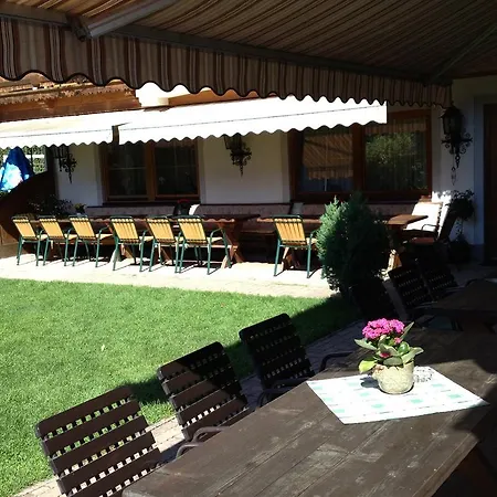 Penzion Berggasthof Hintergfoell