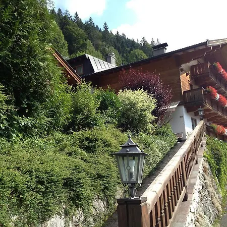 Penzion Berggasthof Hintergfoell 3*