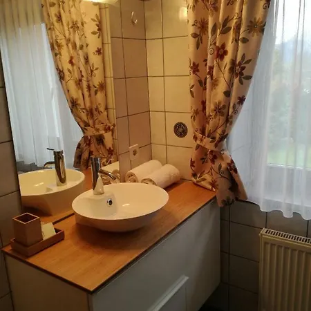 Berggasthof Hintergfoll 3* Unken
