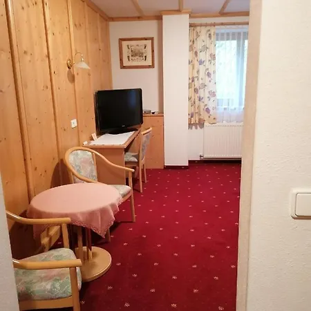 Berggasthof Hintergfoell Penzion 3*