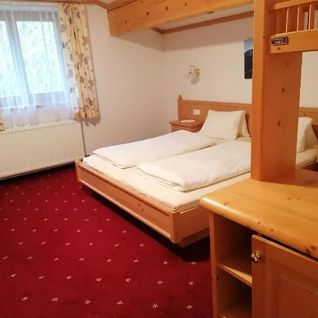 Berggasthof Hintergfoell Fogadó 3*